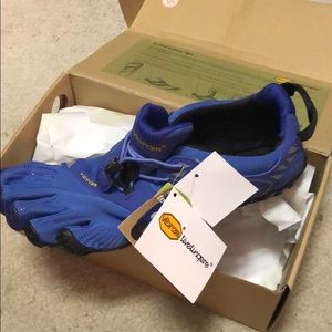 Five fingers v-trail shoes